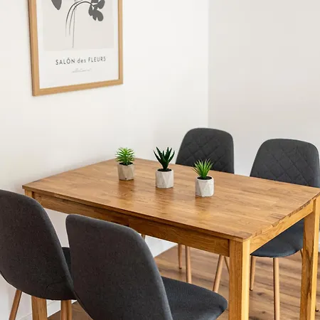 Visiet - In Apartment